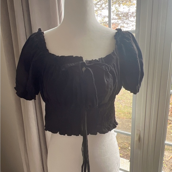 Cute sexy black top short sleeve Size:S-M - Picture 2 of 5
